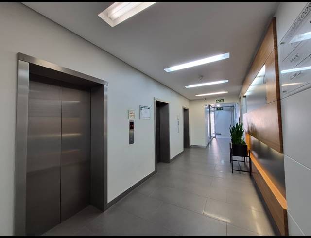474M² OFFICE TO LET IN ROSEBANK